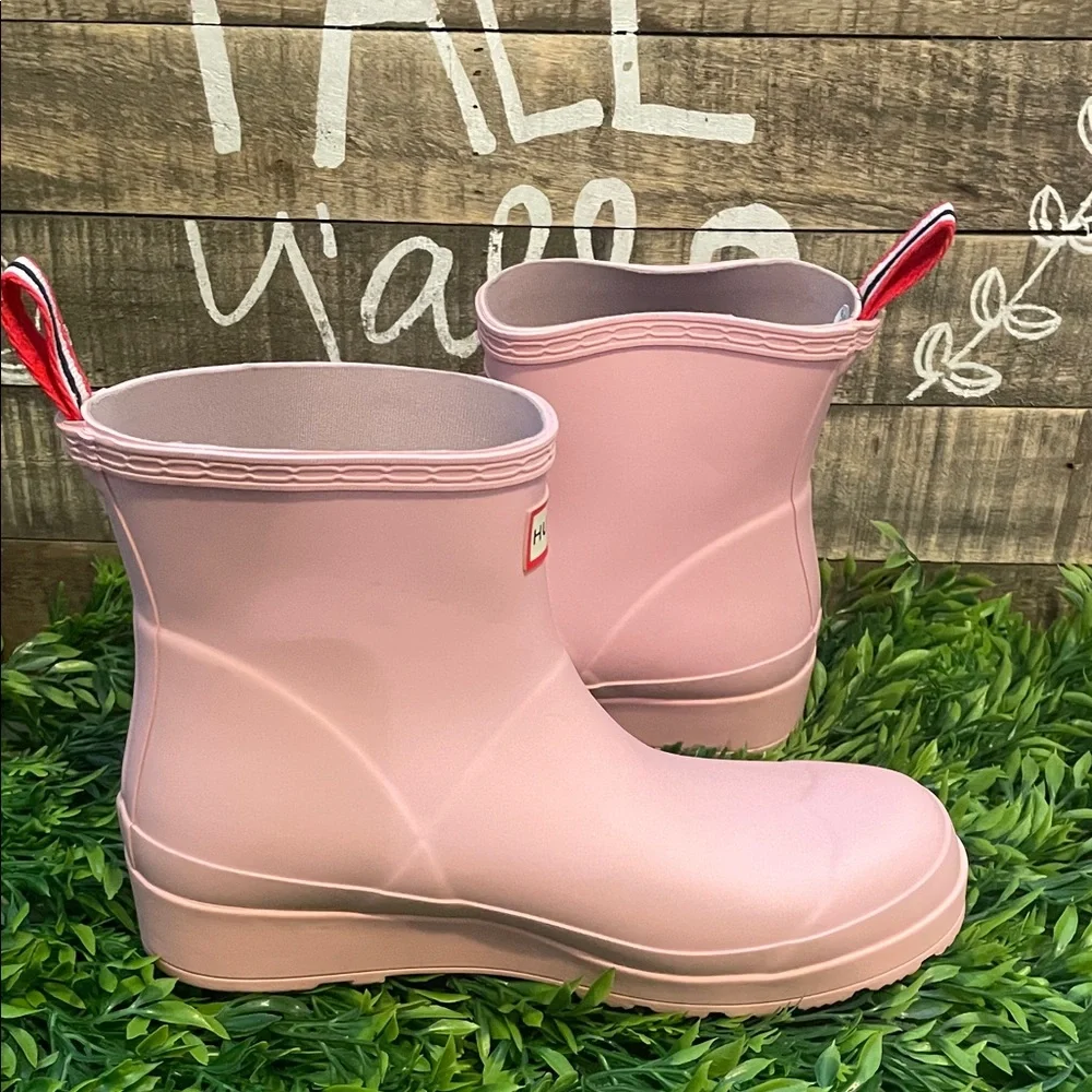 New Hunter Women’s Play Short Azalea Pink Rain Boots - Picture 6 of 9